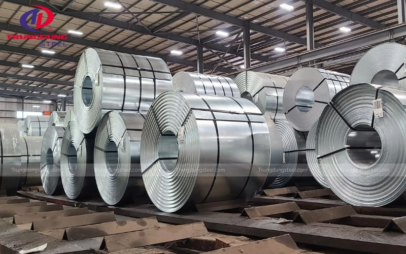 Thép mạ kẽm có thành phần bao gồm lõi là thép nền và lớp vỏ bên ngoài là lớp phủ kẽm