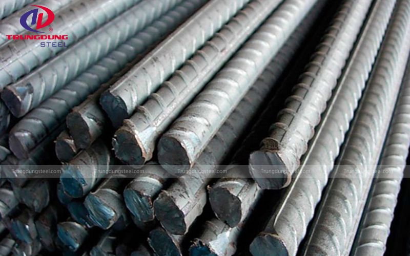 1 cây thép D12 với chiều dài tiêu chuẩn 11.7m sẽ có trọng lượng là10.3896 kg