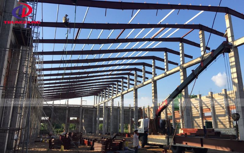 Thép VAS còn được ứng dụng để xây dựng nhà xưởng