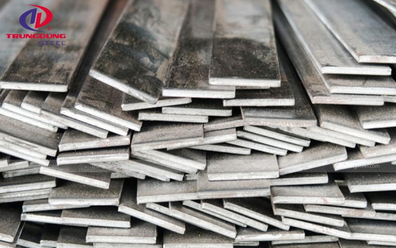 Sắt la là sắt có tiết diện hình chữ nhật dẹt