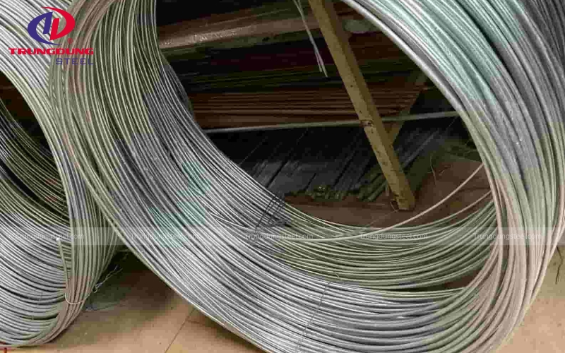 1 mét thép D8 (phi 8) có trọng lượng là 0.395kg