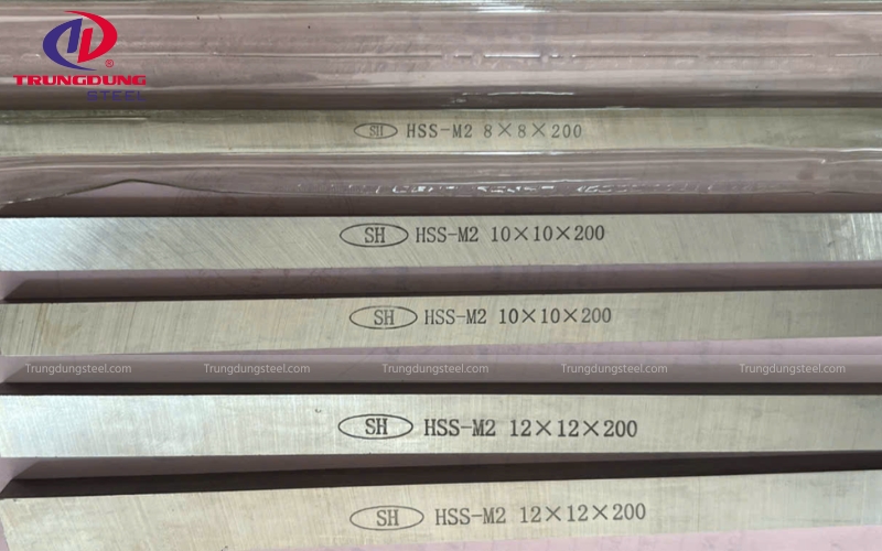 Thép gió Vonfram–Molypden là nhóm thép gió kết hợp cả tungsten và molypden