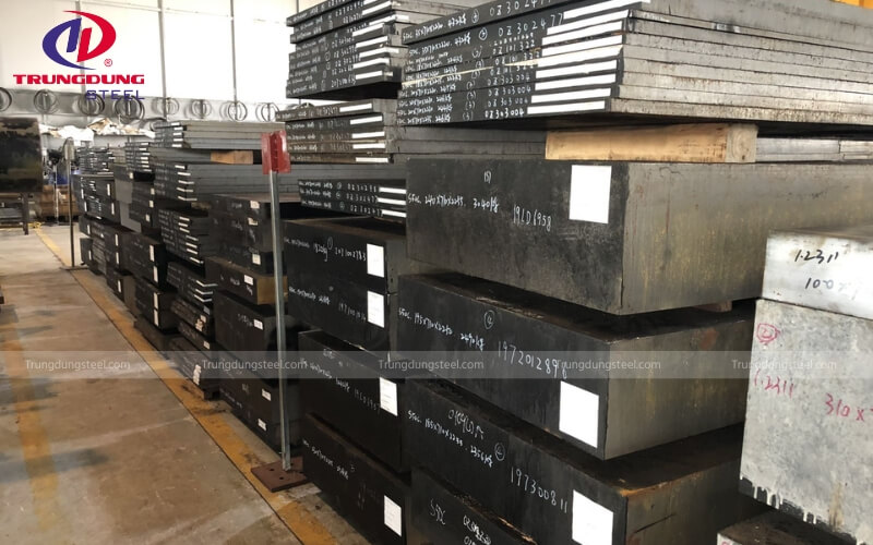 Thép không hợp kim là loại thép được tạo thành chủ yếu từ sắt (Fe) và cacbon (C)